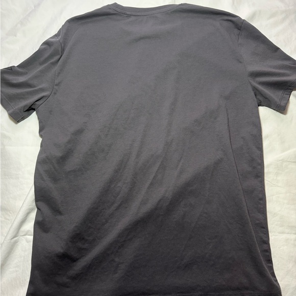 GUESS Dark Gray Short Sleeve Tee - Picture 3 of 3